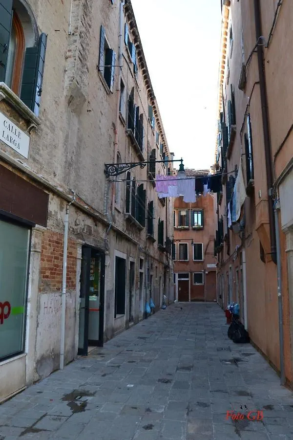 Castello 5888 A, Santa Marina, Calle Marcello, Calle Venice 0*,