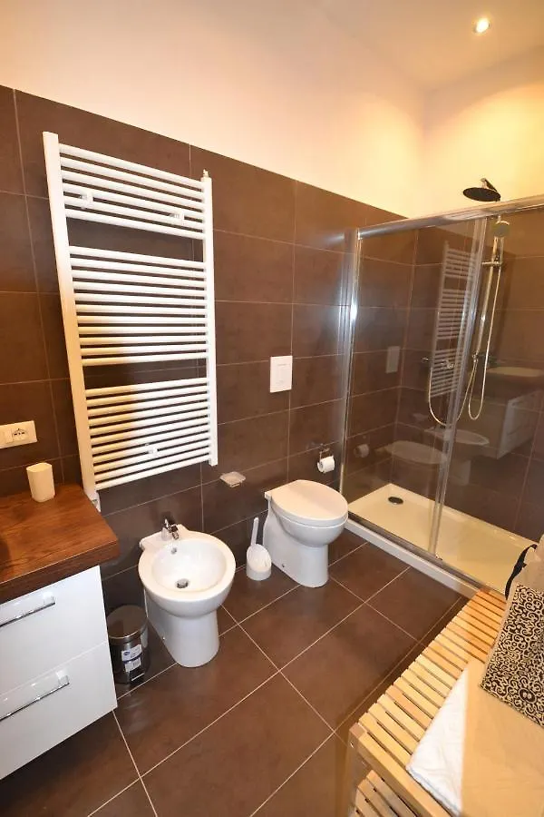 Castello 5888 A, Santa Marina, Calle Marcello, Calle البندقية